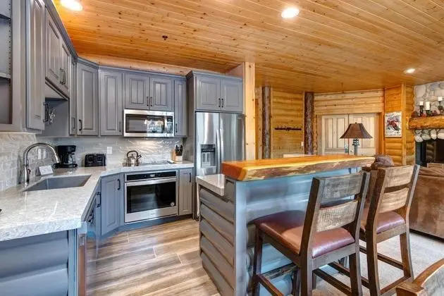 K B M Resorts- Bbl-351combo Luxury 4Bd Home, Easy Walk to Mid-mountain, Newly Remodeled! - Mutfak