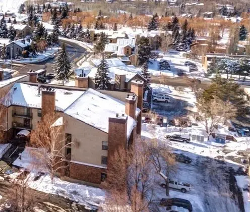 K B M Resorts- Cbi-103 Upgraded 1bd, Wood Fireplace, Full Kitchen, Wifi, Walk to Slopes! - Dış Mekan