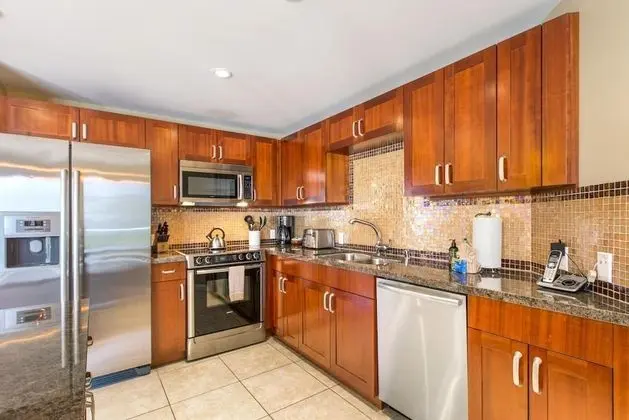 K B M Resorts- Hkh-323 Upgraded Studio, Ocean Views, Private Balcony, Easy Beach Access! - Mutfak