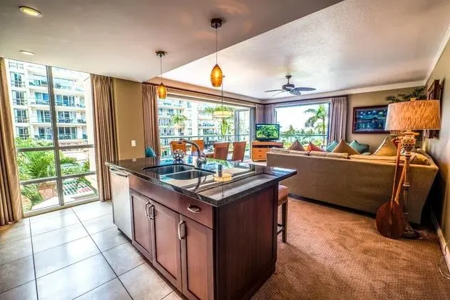 K B M Resorts- Hkh-341 Extra-large 2bd, 315ft Wrap-around Balcony, Ocean and Whale View! - Mutfak
