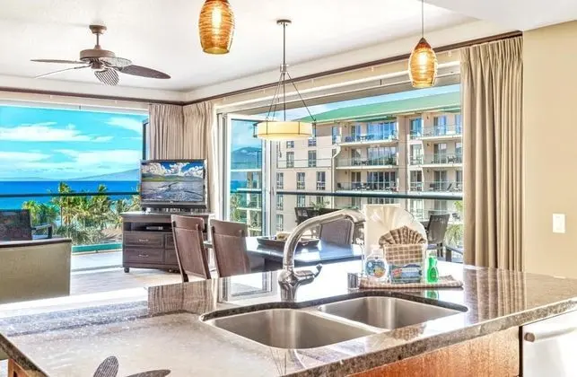 K B M Resorts- Hkh-515 Ultimate 2Bd Villa, Large Balcony, Ocean Views, Seating for 6! - Mutfak