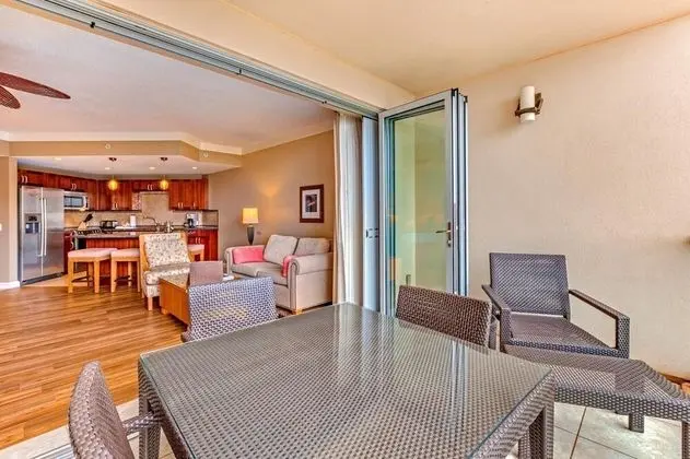 K B M Resorts- Hkh-537 Romantic Studio, Ocean Views, Private Balcony, Perfect Getaway! - Oda Düzeni