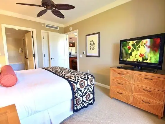 K B M Resorts- Hkh-648 Expansive 2bd, 6th Floor, Hardwood Floors, Ocean Views, Upgraded! - Oda