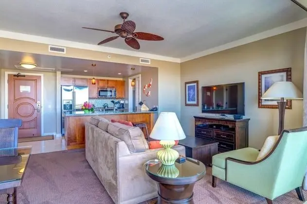 K B M Resorts- Hkh-816 Oversized 1bd, 8th-floor, big Ocean Views, Quiet, Chefs Kitchen! - Oda Düzeni