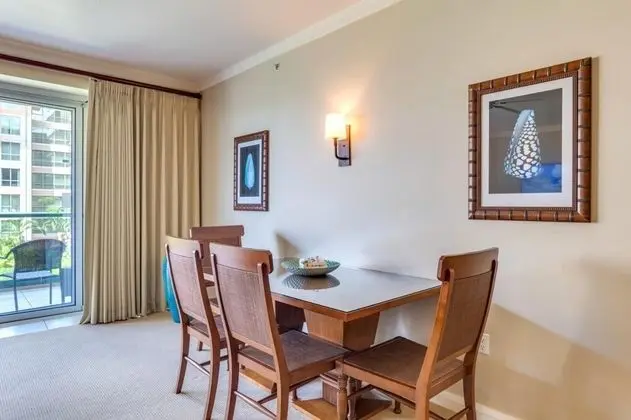 K B M Resorts- Hkk-309 Extra Large 2bdrm, Ocean Views, 3 King Beds, Just 75 Yards From the Ocean! - Oda Düzeni