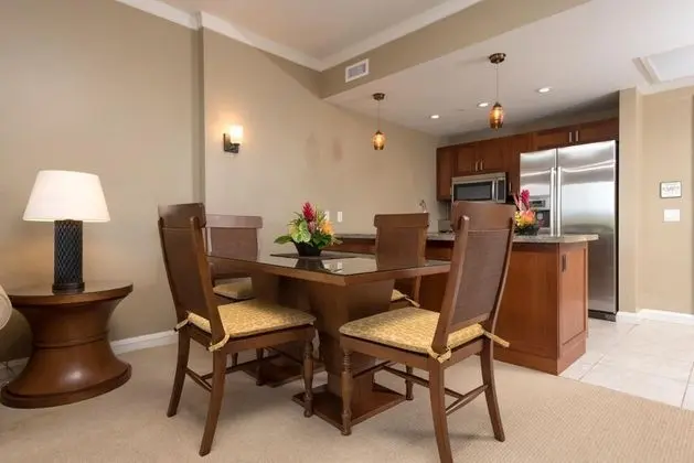 K B M Resorts- Hkk-424 Over-sized 1bdrm, 750ft, Easy Pool and Beach Access, Remodeled! - Yerinde Yemek