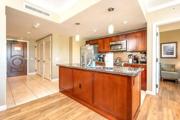 K B M Resorts- Hkk-920 Enormous 2Bd Luxury Villa, Large Balcony, Views, Seating for 6! - Mutfak