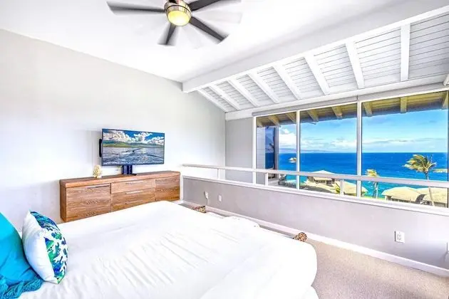 K B M Resorts- Kbv-32b3 Remodeled 1Bd Paradise, Ocean-front Views, Steps to Oneloa Beach!