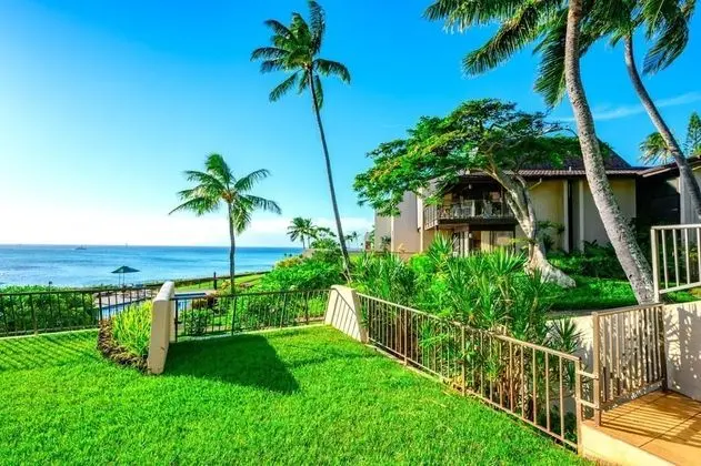 K B M Resorts- Nap-b39 Ocean-front 1bd, Whale Watching, Chef Kitchen, Steps to Beach!