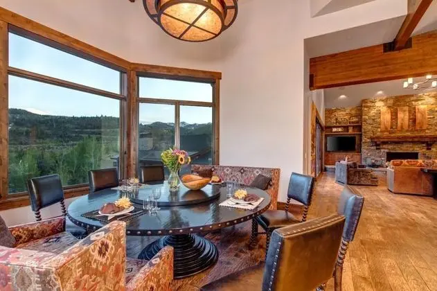 K B M Resorts- Psd-2071 Luxury 5Bd Estate - Sleeps 14, Elevator, hot Tub, Gym, Fire Pit! - Yerinde Yemek