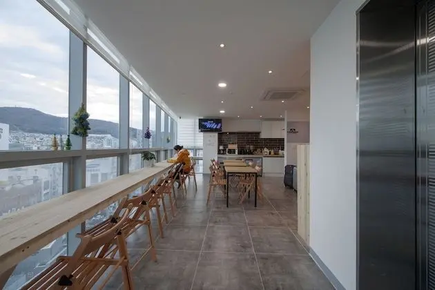 K-Guesthouse Premium Nampo 1 - Yerinde Yemek