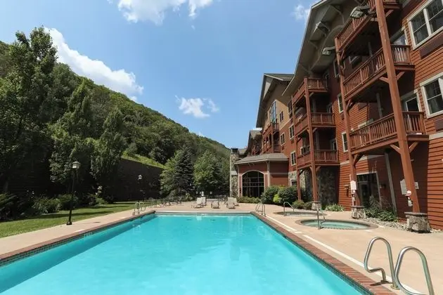 Kaatskill Mountain Club at Hunter Mountain - Öne Çıkan Resim