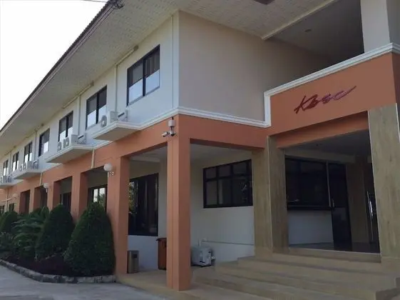 Kabinburi Sport Club - KBSC - Dış Mekan