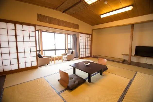 Kada Onsen Seaside Hotel Kada Kaigetsu - Oda