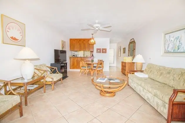 Kahana Sunset C4 2 Bedroom Condo by Redawning