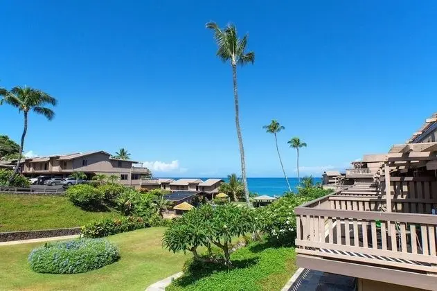 Kahana Sunset D9 2 Bedroom Condo by Redawning