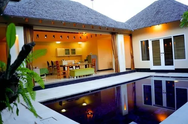 Kaisa Villas Seminyak - CHSE Certified - Havuz