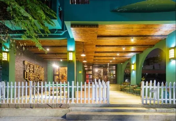 Kaite Weisi Hotel Phoenix Airport Branch - Dış Mekan