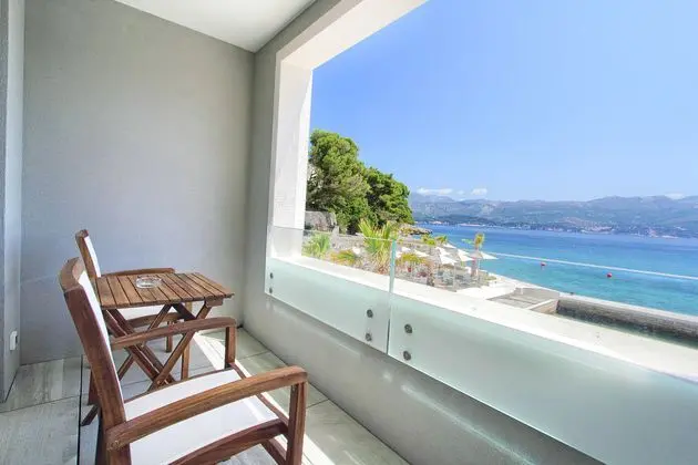 Kalamota Beach House