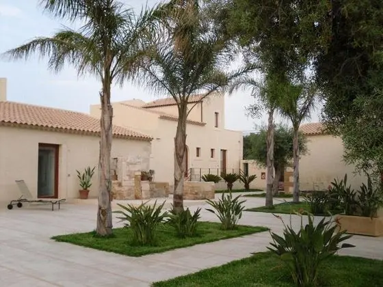 Kalaonda Plemmirio, The Originals Relais - Lobi