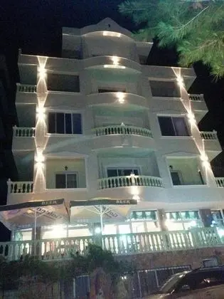 Kalemi's Beachside Hotel - Dış Mekan