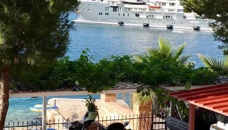 Kalemi's Beachside Hotel - Havuz