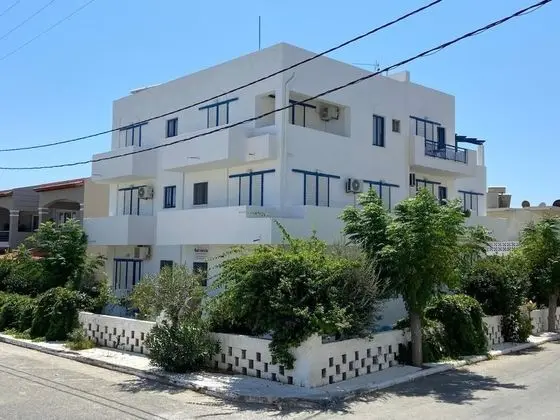 Kaloxenia Apartments - Dış Mekan