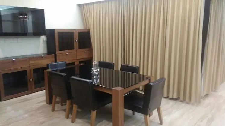 Kalpatharuvu-KNY Service Apartment - Yerinde Yemek