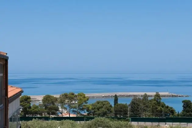 Kalura Seaview Terrace by Wonderful Italy