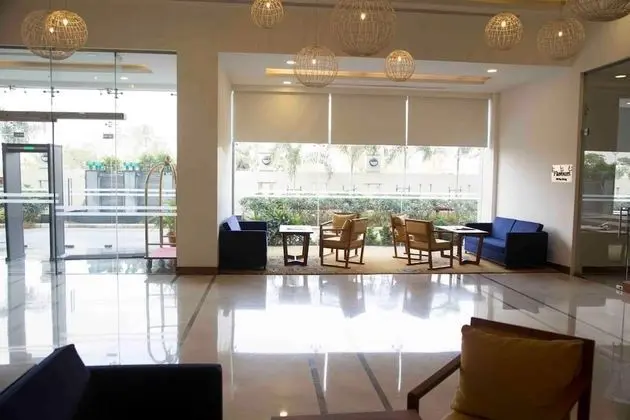 Kalyan Grand - a business hotel - Lobi