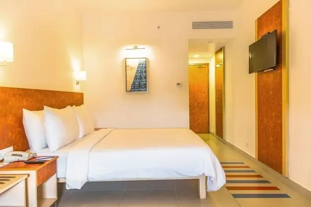 Kalyan Grand - a business hotel - Oda