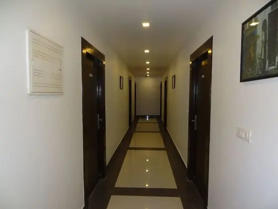 Kamakshi Residency by Royal Collection - Lobi
