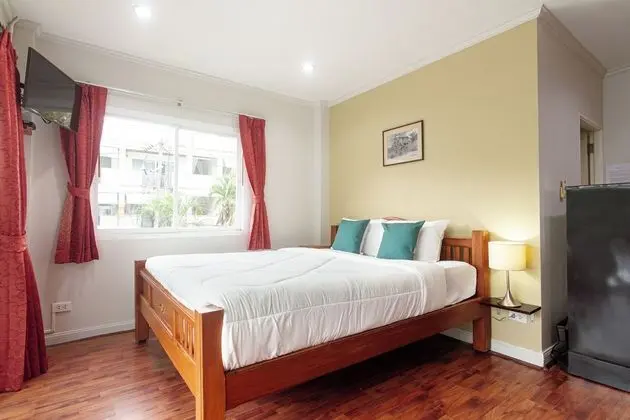 KAMALA BEACH RESIDENCE