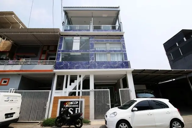 Kamar Keluarga Bandara VI Syariah