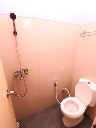 KAMAR KELUARGA MANGGA BESAR SYARIAH