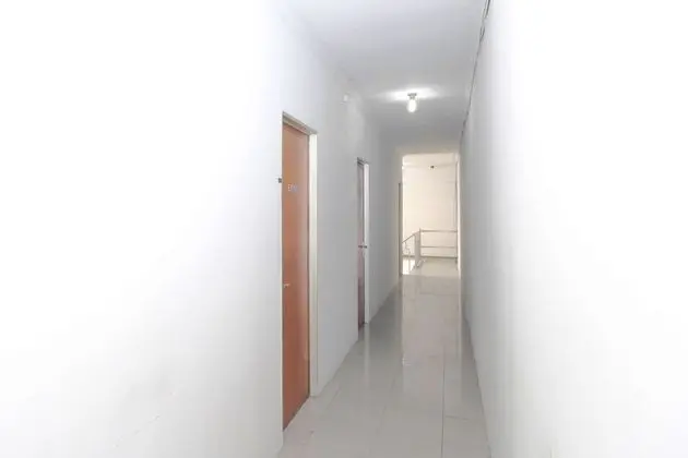 Kamar Keluarga Tanjung Duren II - İç Mekan