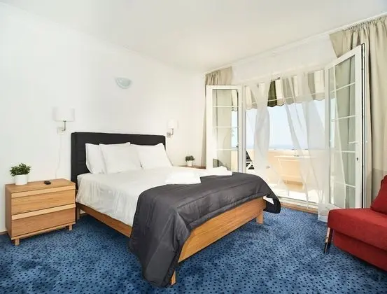 Kamara Dubrovnik by Irundo