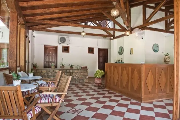 Kamares House Apartments & Studios - Lobi