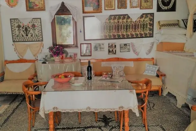 Kamariko Traditional House - Oda Düzeni
