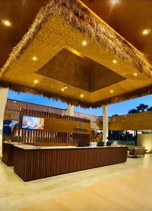 Kambaniru Beach Hotel & Resort - Lobi