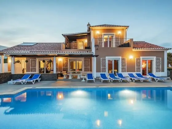 Villa Kambu Quelfes in Quelfes