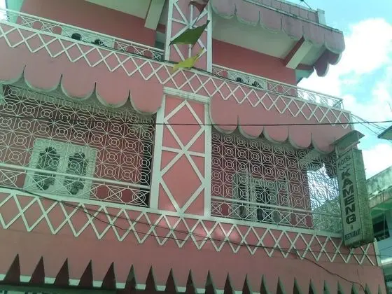 Hotel Kameng - Dış Mekan