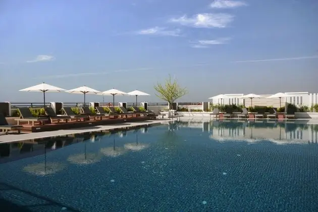 Kameo Grand Rayong Hotel & Serviced Apartments - Havuz