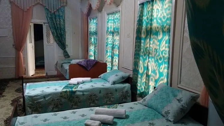 Kamolot Guesthouse - Hostel - 1
