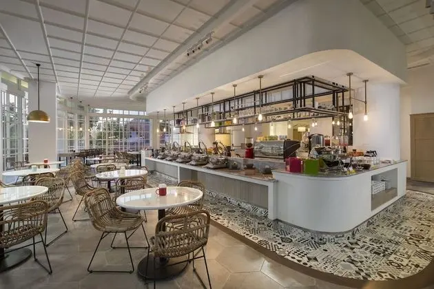 Kampi Hotel Tunjungan – Surabaya - CHSE Certified - Yerinde Yemek