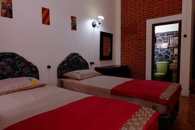 Kampoeng Djawa Guesthouse - Oda