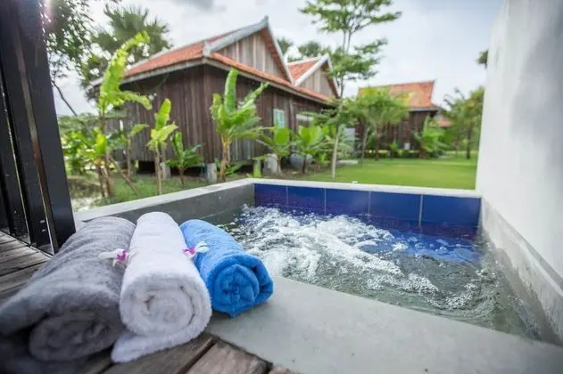 Kampot River Residence - Havuz