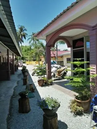 Kampung Guest House