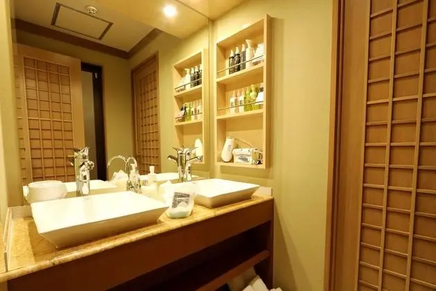 HOTEL KANADE Osaka Shinsaibashi - Oda