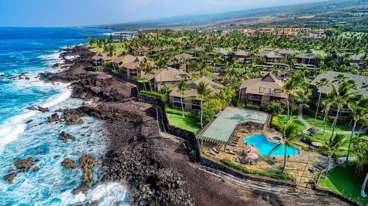 Kanaloa at Kona by Castle
